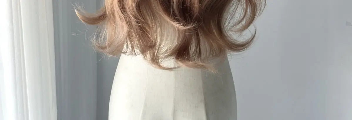 Perruque Lace Front Wig synthétique Blonde Champagne, corps Long, perruques brunes ondulées pour usage quotidien, bandeau Lolita Cosplay 가Perruque Femme