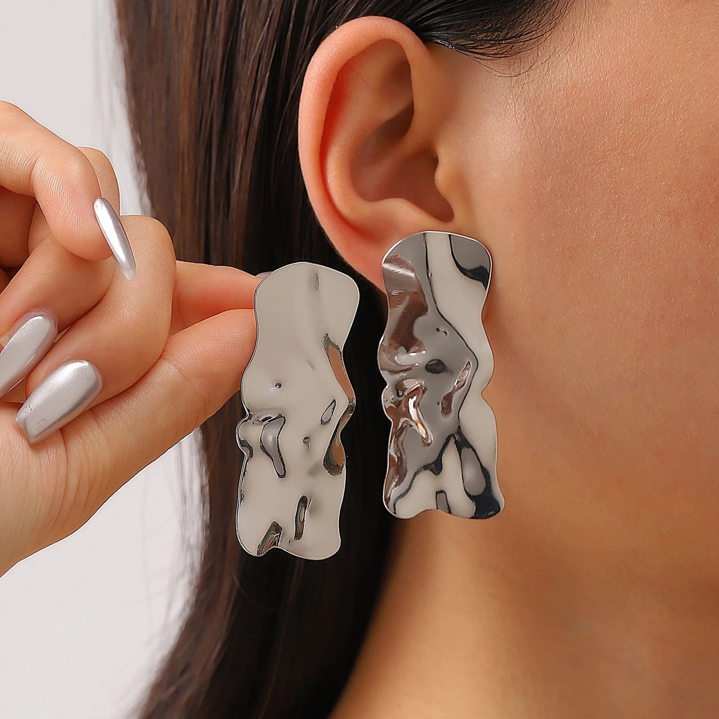 Boucles d'oreilles ovales en forme de cœur en or exagéré pour femme, boucle d'oreille en métal, bijoux géométriques déformés irréguliers, tendance 2025