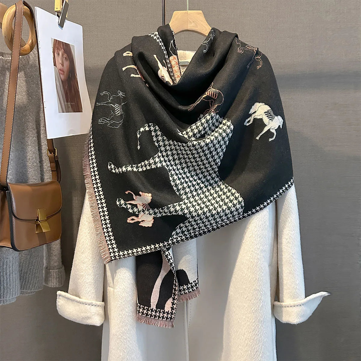 Echarpe nouveau rétro cheval imprimé écharpe pour femmes Design de luxe vêtements d'extérieur automne hiver 2025 épais chaud cou-protection châle enveloppement