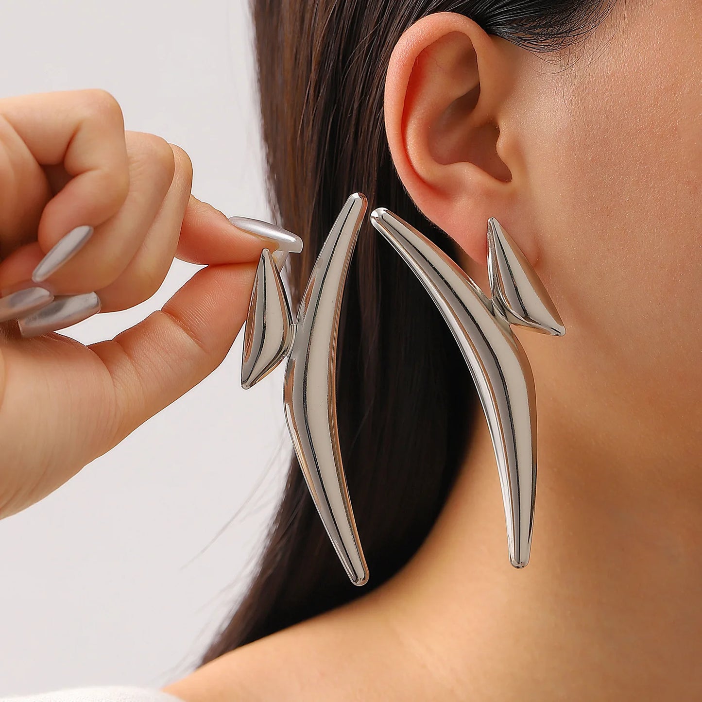 Boucles d'oreilles ovales en forme de cœur en or exagéré pour femme, boucle d'oreille en métal, bijoux géométriques déformés irréguliers, tendance 2025