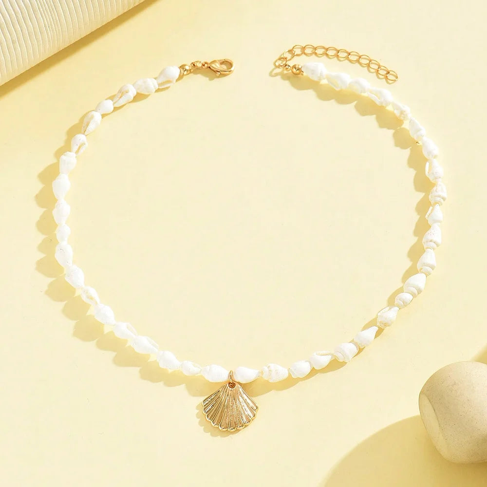 Collier de perles de coquillage naturel à la mode, pendentif en coquillage, bijoux inspirés de l'océan, ras du cou, adapté aux femmes, fête de vacances quotidienne