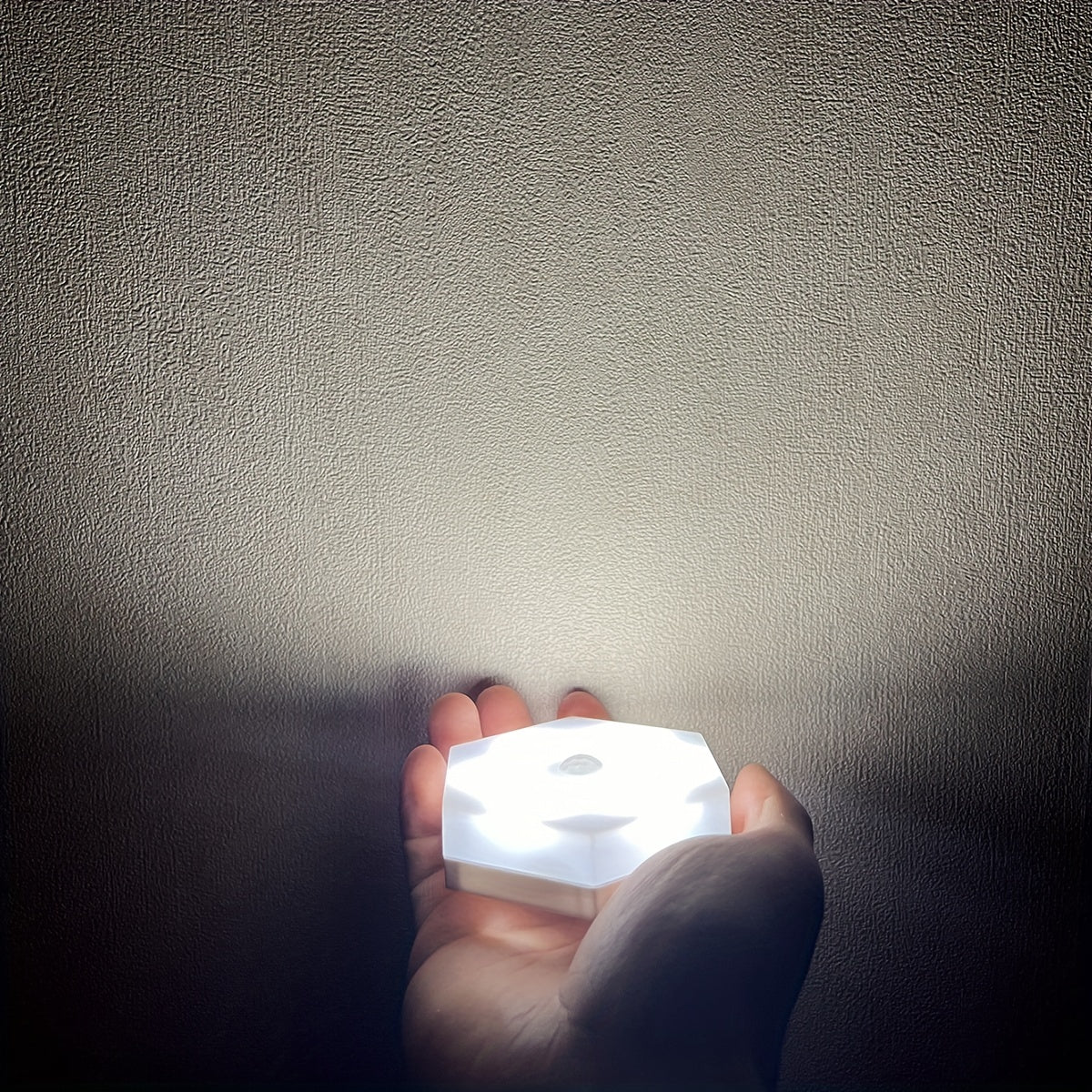 Hexagon LED Wall Lamp - Touch-Controlled, Dimmable, Remote & Battery-Powered, Space-Themed Decor